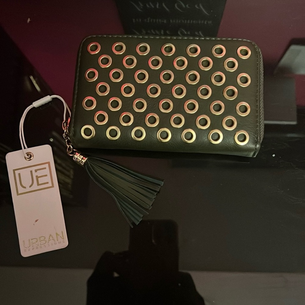 New Grommet Zip Wallet